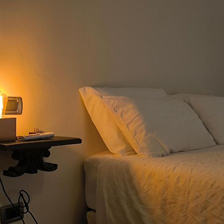 Villa Riva Lago - Apartment With Parking タヴェルノラ・ベルガマスカ エクステリア 写真