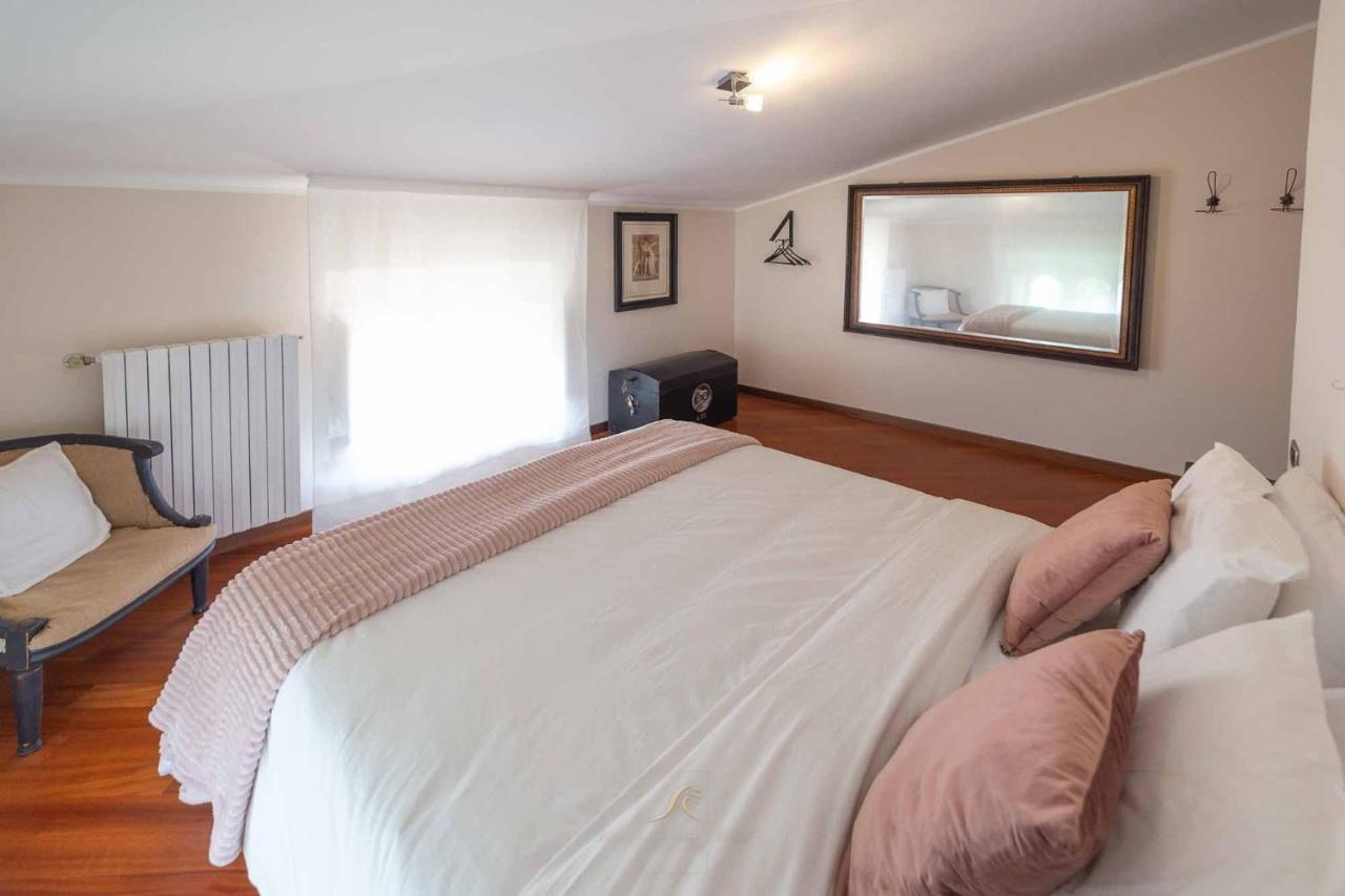 Villa Riva Lago - Apartment With Parking タヴェルノラ・ベルガマスカ エクステリア 写真
