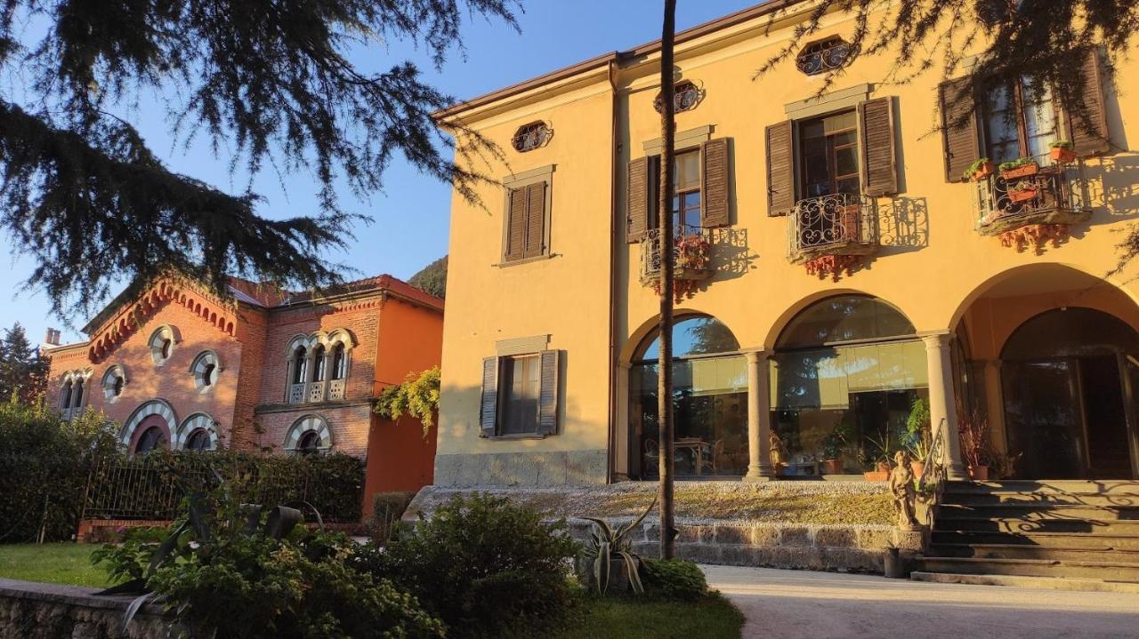 Villa Riva Lago - Apartment With Parking タヴェルノラ・ベルガマスカ エクステリア 写真